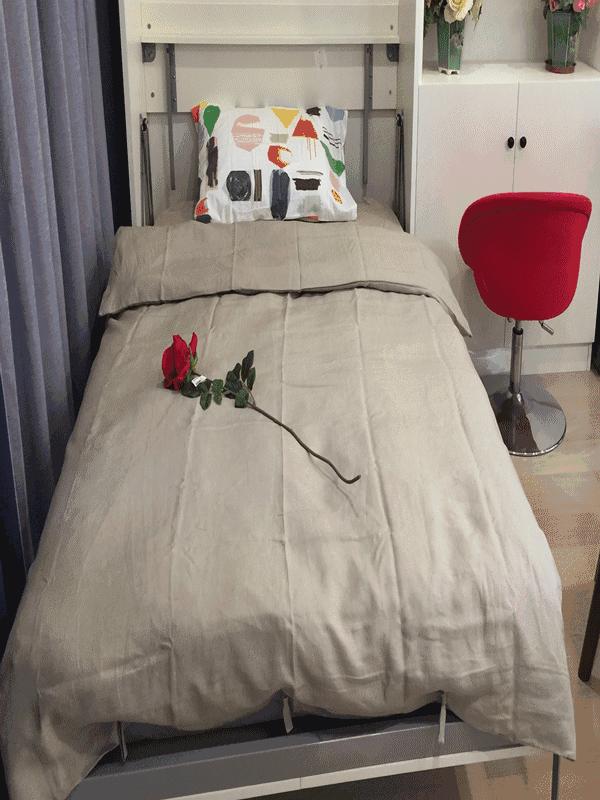 自带高能隐形床|经纪人家的房子都装的这么带感吗？