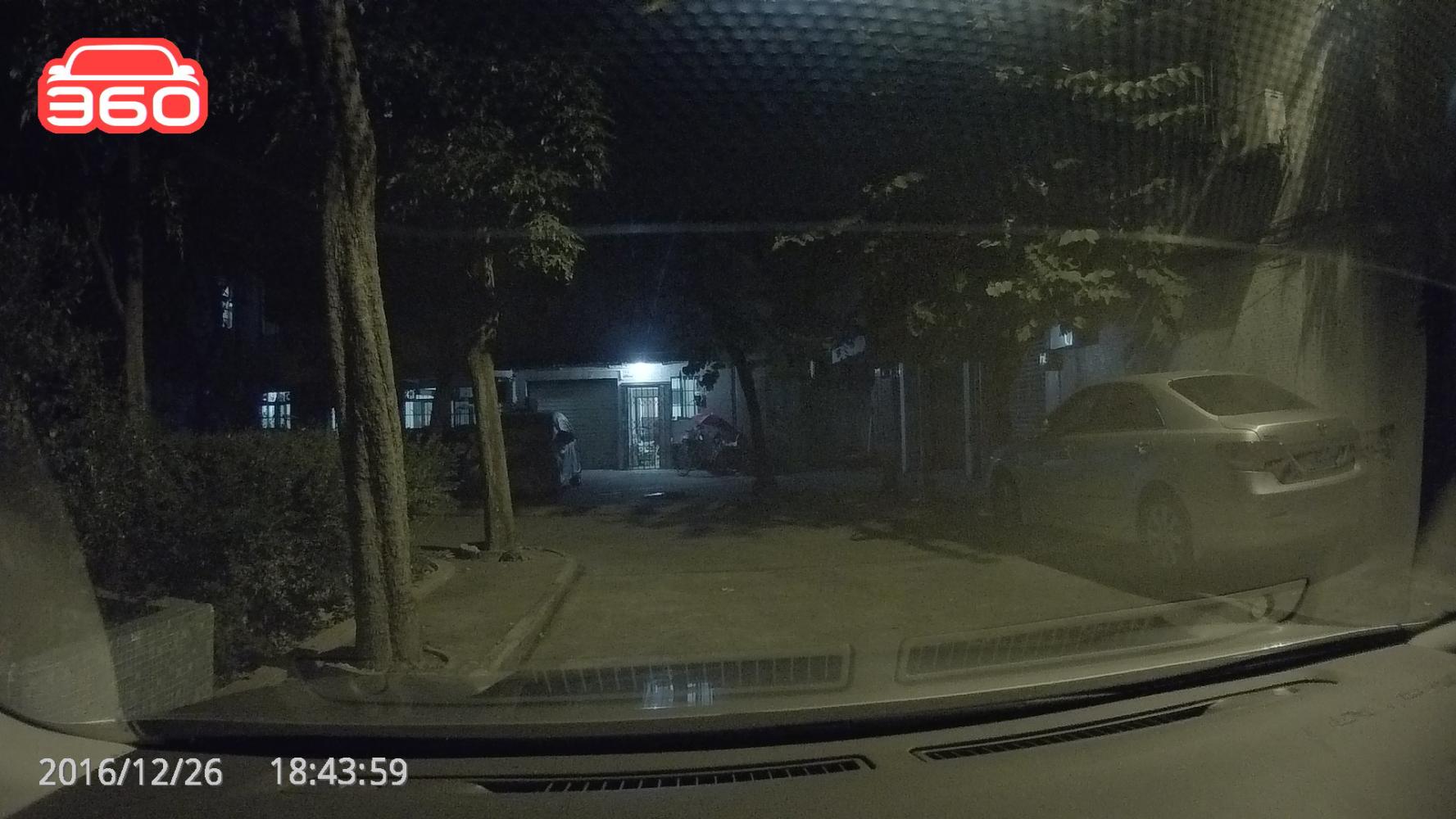 360后视镜版行车记录仪测评,70迈和360哪款后视镜行车记录仪好