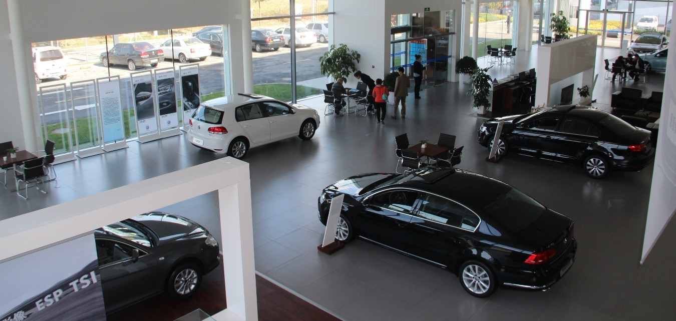 汽车贴膜暴利,汽车贴膜一次能赚多少钱