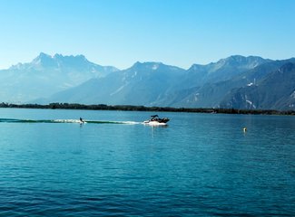 记忆里的那一抹蓝作文,记忆中的那一抹蓝色