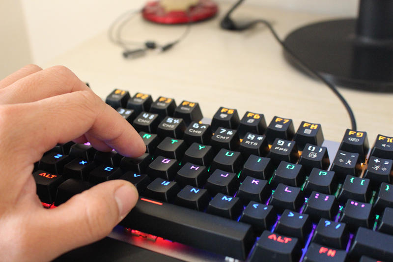 狼派青龙机械键盘怎么样,狼派光轴机械键盘好不好