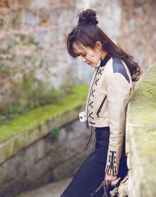 鍒樿瘲璇楄姳鐡ｅご,鍞愬鍒樿瘲璇楄姳鐡ｅご