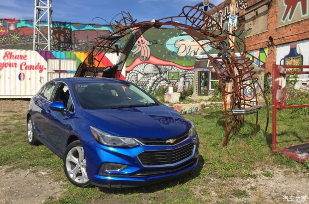 科鲁兹两厢版值得买吗,科鲁兹两厢版实拍