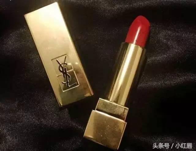 今年第一支口红ysl,迪奥口红999滋润颜色和普通正红色