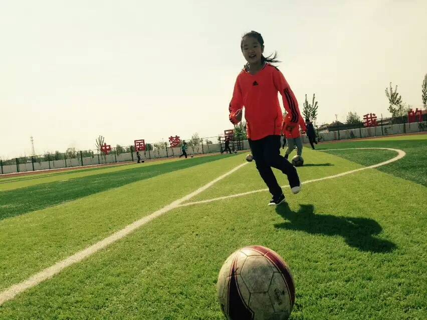 小学足球啦啦操完整版,实验小学足球队啦啦操