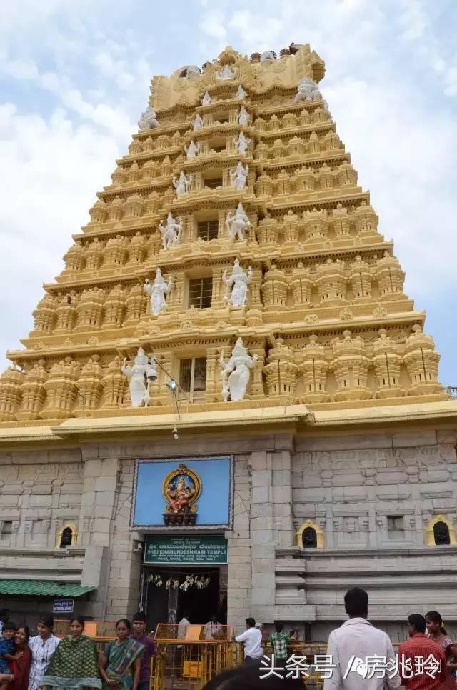 90后女生赤脚跑步,90后女孩徒步西藏