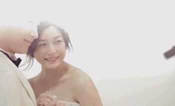 双方可以就任何问题坦诚交换意见,双方坦诚地交换了建设性的意见