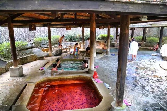 清远英德奇洞温泉度假村,清远市英德奇洞温泉