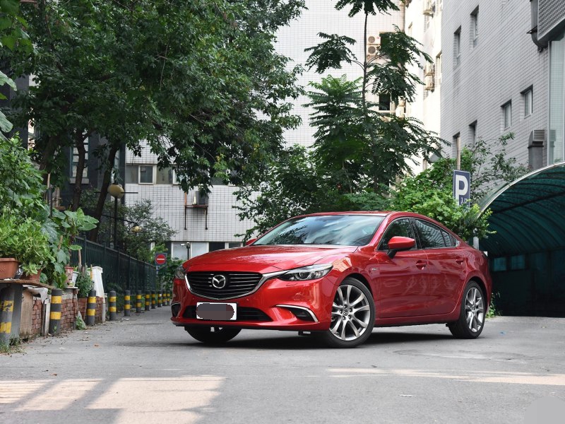 轿跑设计，提速7秒，后轮可转向，比迈腾虐惨，跌至19万没人买