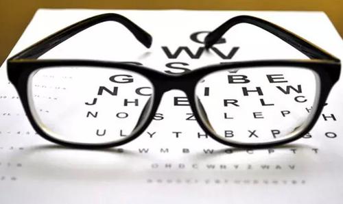 激光视力矫正手术后会再次近视吗,激光矫正近视多少岁可以矫正