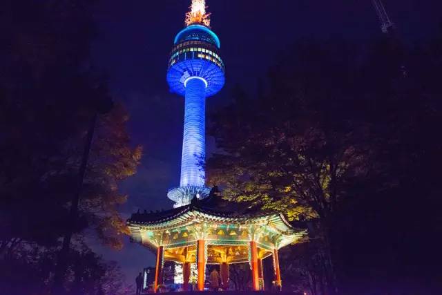 牵手闺蜜的正确方法,牵手闺蜜旅游