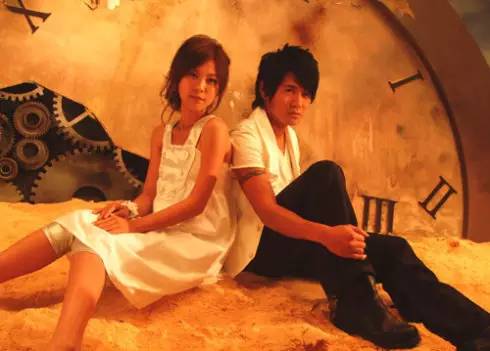 让这些女声的情歌，为你的爱加满勇气