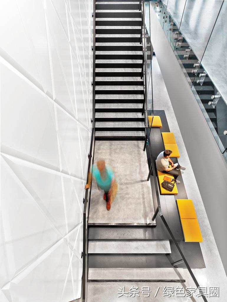 做苔藓壁画,环境图形设计是什么