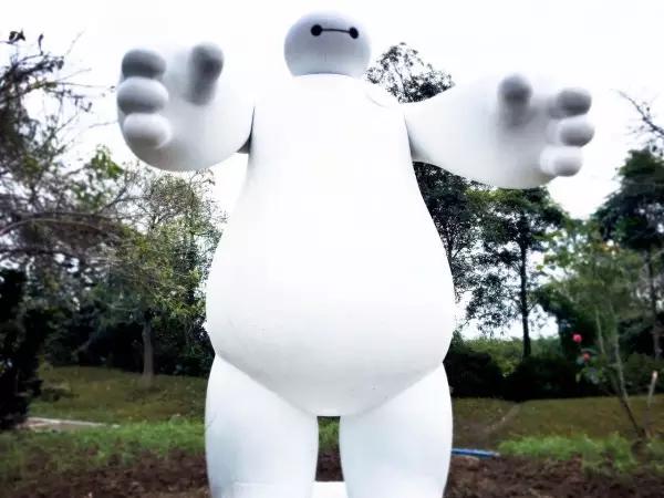 从东莞出发,不到两小时,就可以感受到靓爆灯的童话世界！