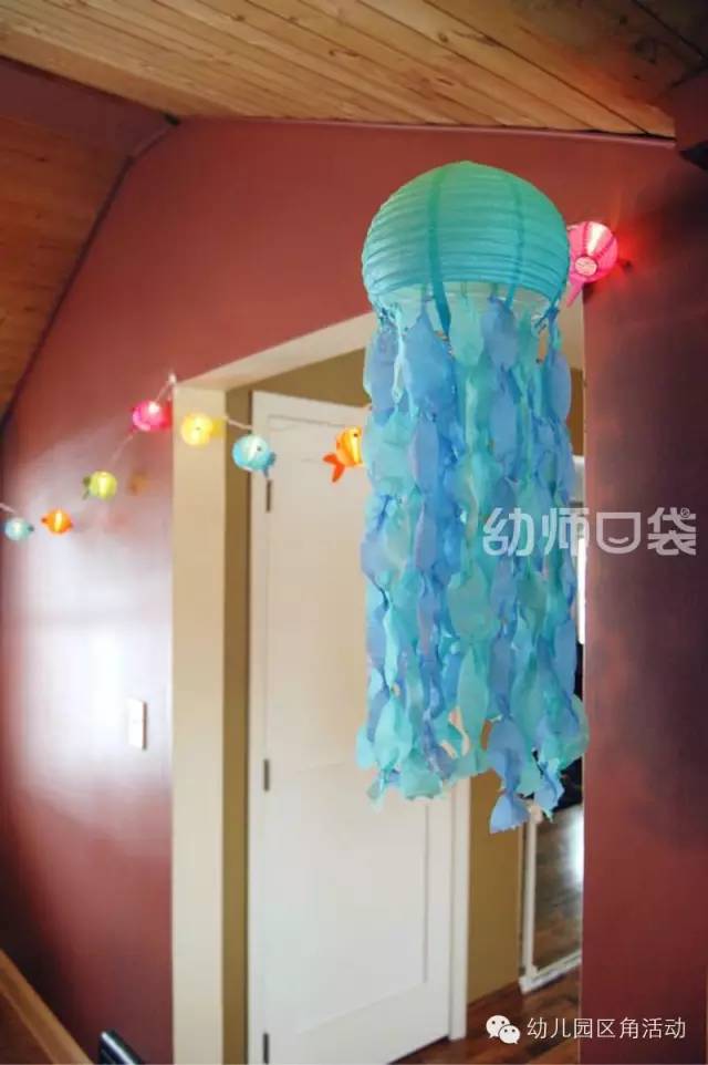 幼儿园新年灯笼布置场景,幼儿园环境布置创意挂饰