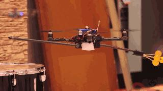 吓尿！歪国人竟用无人机拔牙，这些无人机奇葩用途你绝没见过