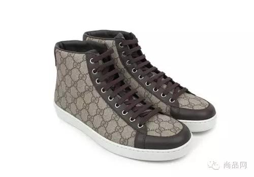 男士红色运动鞋子怎么搭配衣服,165男士增高运动鞋搭配裤子