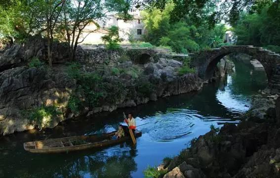 广西旅游景点以及特产,广西特点旅游纪念品推荐