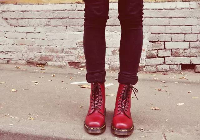 马丁靴什么牌子的好看又保暖,马丁靴推荐保暖靴