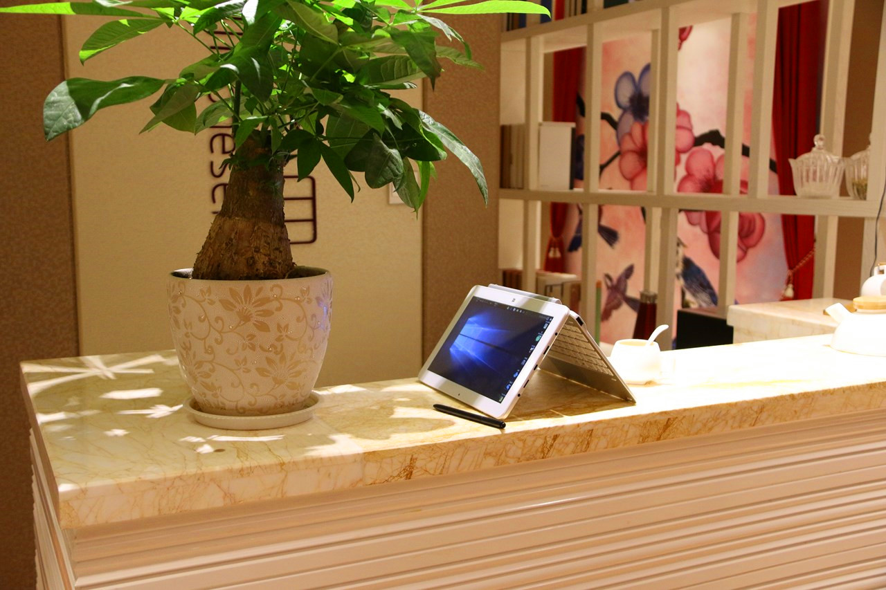 酷比魔方2023平板电脑二合一,酷比魔方mixplus屏幕