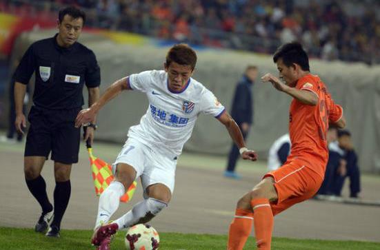 中国台北男子足球代表队,台湾现役第一球员