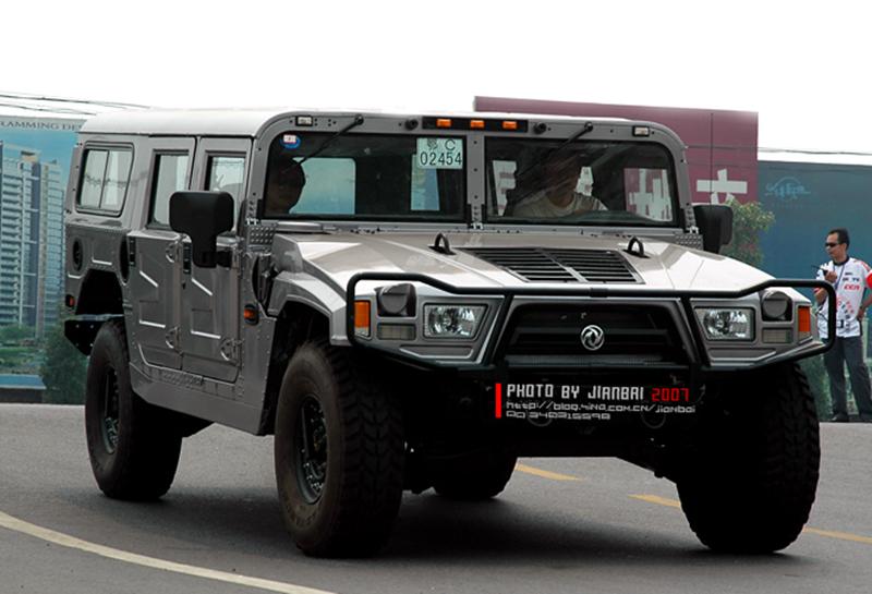 这些汽车比较霸气，随随便便压扁超跑轿车