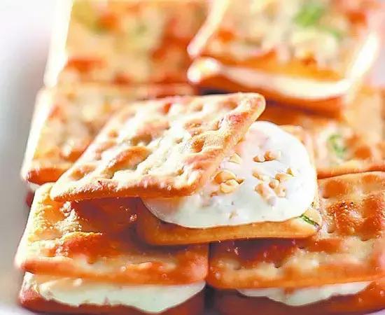 年货时间到：编辑部无限回购零食清单TOP21揭晓