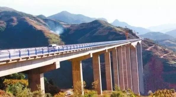 2019春运高铁云南,春节云南自驾5天最佳路线