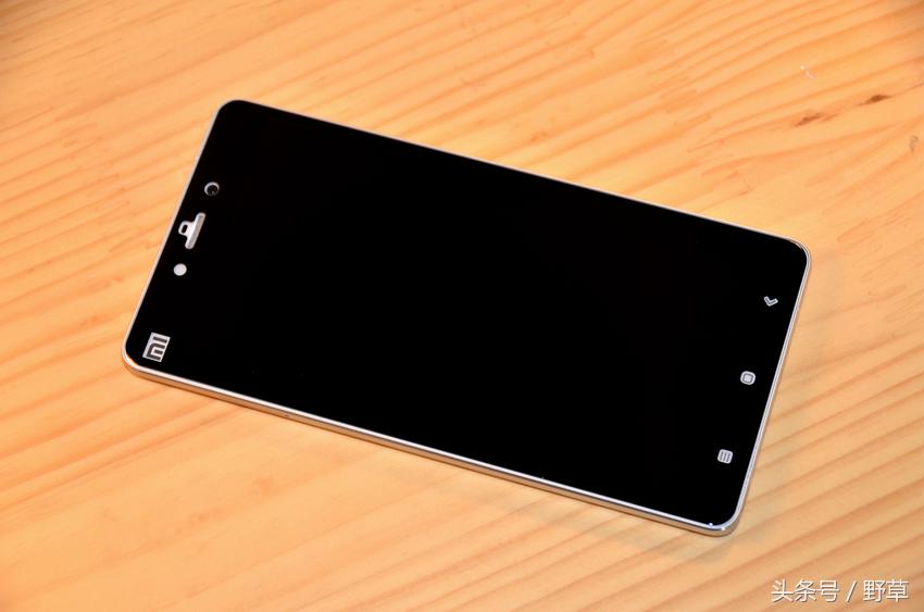 小米note背面贴膜怎么样,小米note12R后贴膜