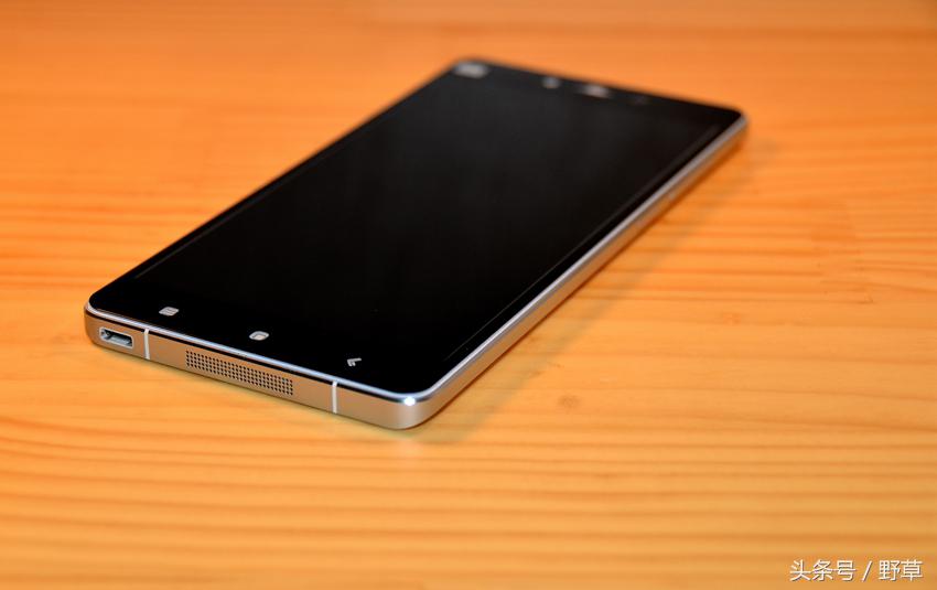 小米note背面贴膜怎么样,小米note12R后贴膜