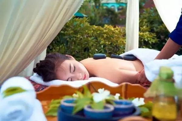 温泉泡一泡放松身心结束旅行,龙湾温泉国庆节