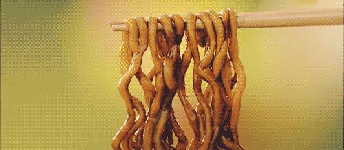 过年回家前，我准备天天慵懒性感地吃碗面