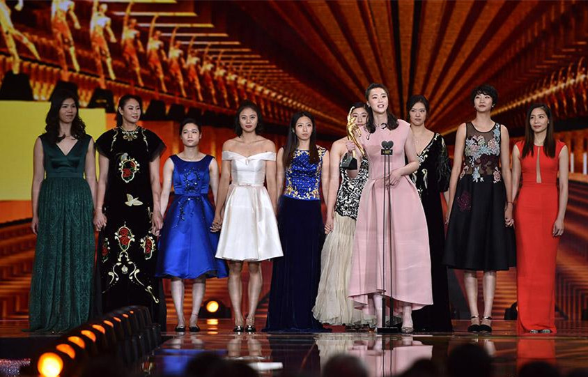 最美女排队长或将退役，已被名校录为博士，两年轻选手接班主攻手