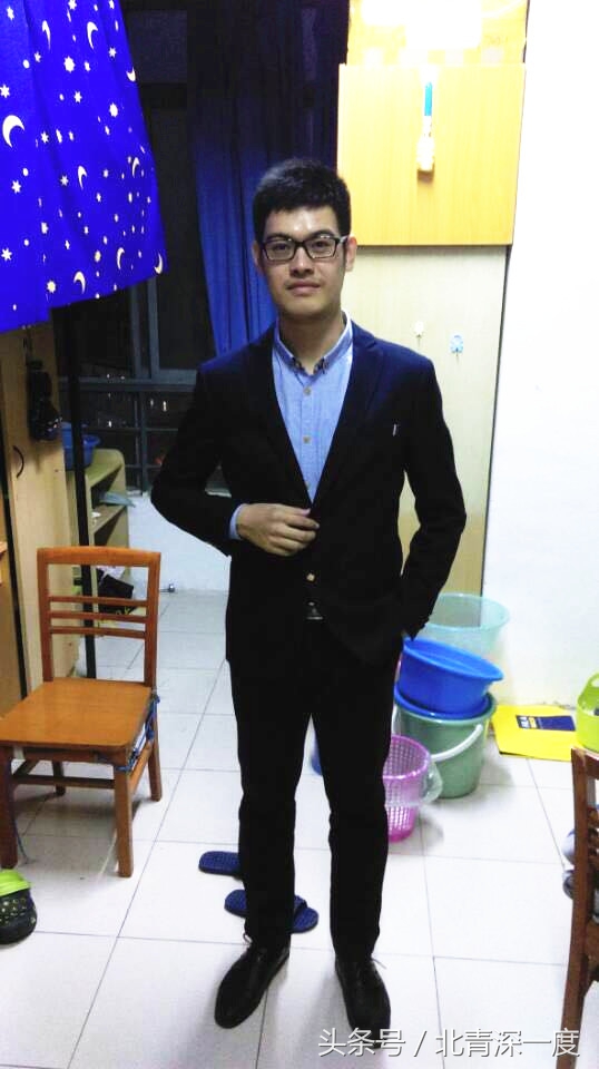 深度聚焦倒在导师饭局后的研究生：5桌师生干掉18瓶酒