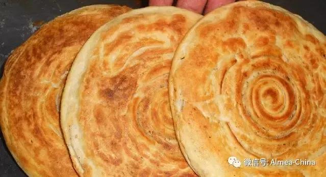 过小年，迎新春！阿米娅祝大家小年夜快乐！