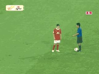 足坛史上十大令人震惊瞬间,盘点足坛五个无法复制的瞬间