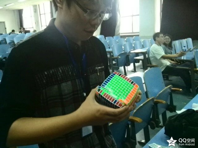 怎么用三阶魔方拼春节快乐,100个三阶魔方拼新年快乐