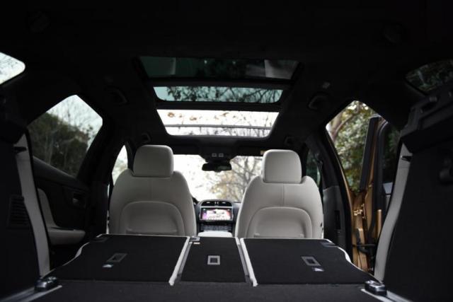 新款捷豹F-PACE测评,捷豹suv车型f-pace越野测试