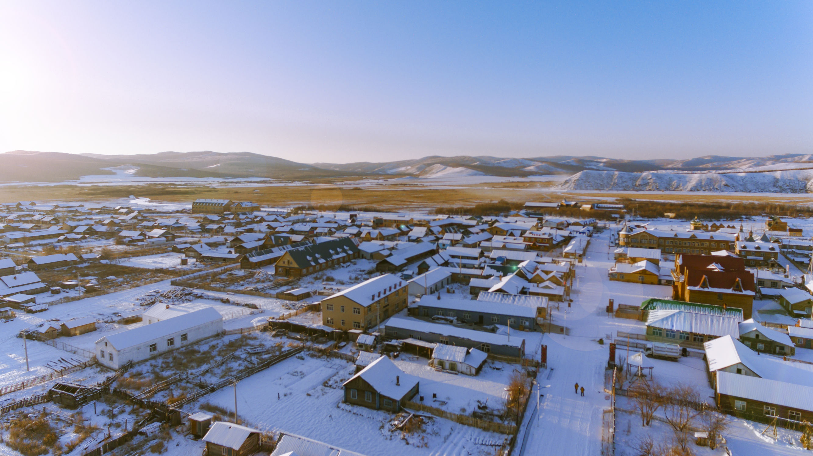 搭眼一看欧洲人一开口居然东北话嘎嘎冷！呵呵，它叫恩和！
