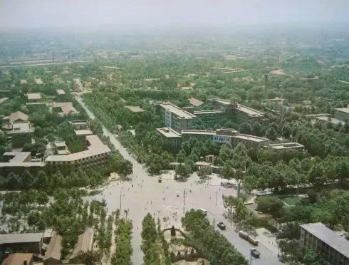 新中国发展的瞬间视频,中国新发展震撼视频