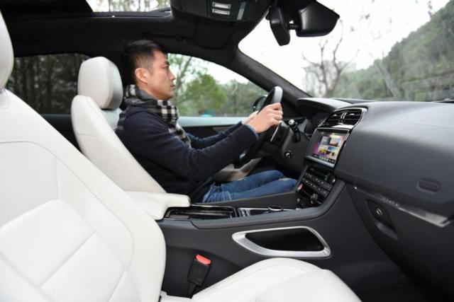 新款捷豹F-PACE测评,捷豹suv车型f-pace越野测试