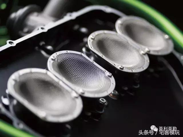 川崎kawasaki摩托车拼装,田宫川崎h2模型拼装过程