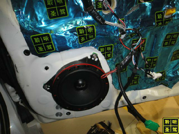丰田锐志汽车音响调节最佳效果,丰田锐志汽车音响喇叭改装入门