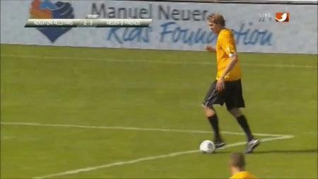 足坛中那些令人啼笑皆非的假摔，你不笑算我输