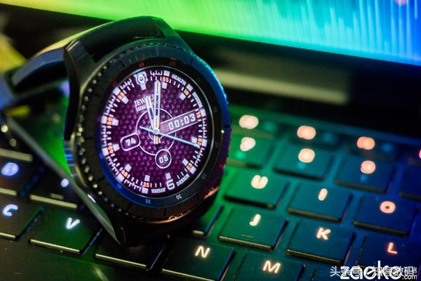 三星GearS3评测：最强智能手表之一，但依然鸡肋