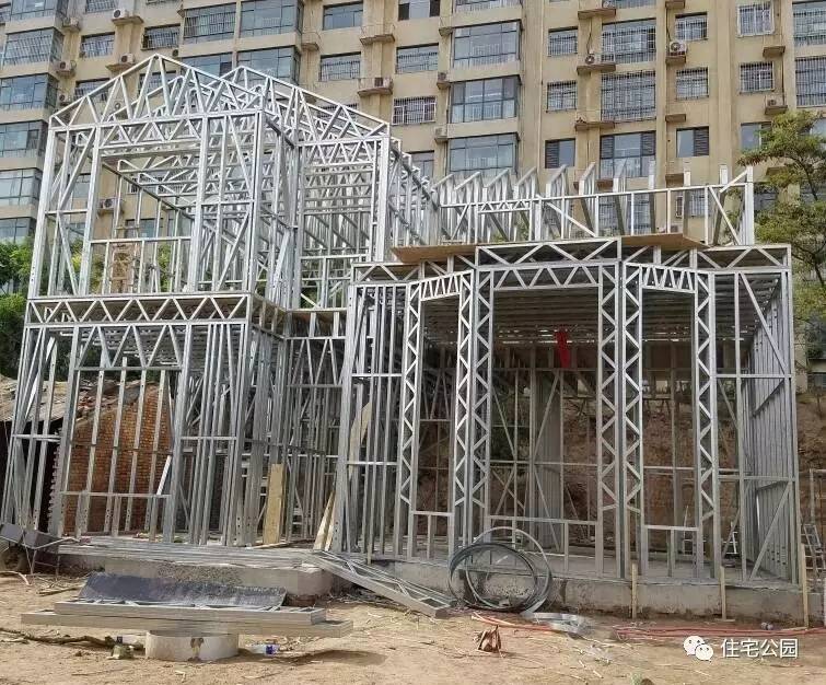 他花25万城郊盖栋轻钢房为何却羡煞了100万城市买楼的发小？