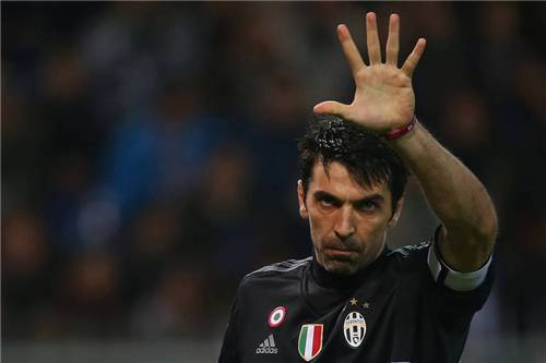 致敬永远的妖刀吉诺比利,致敬足坛第一人