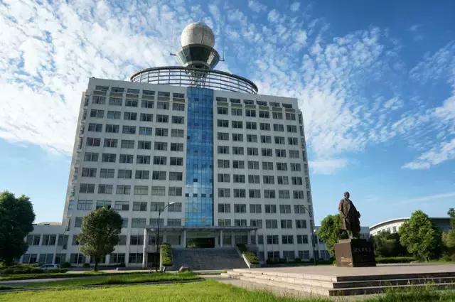 金陵十三校齐贺新春，请您查收一份来自南大的新春祝福