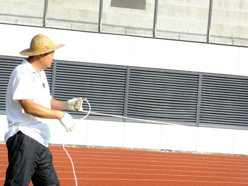 深圳宝安24小时足球场,深圳宝安体育场草皮