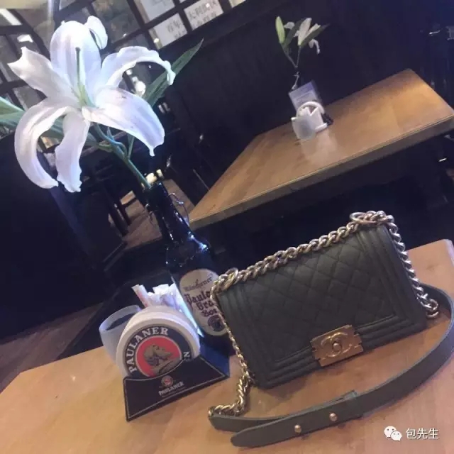 包粉晒包，新年到，用新包，送祝福！